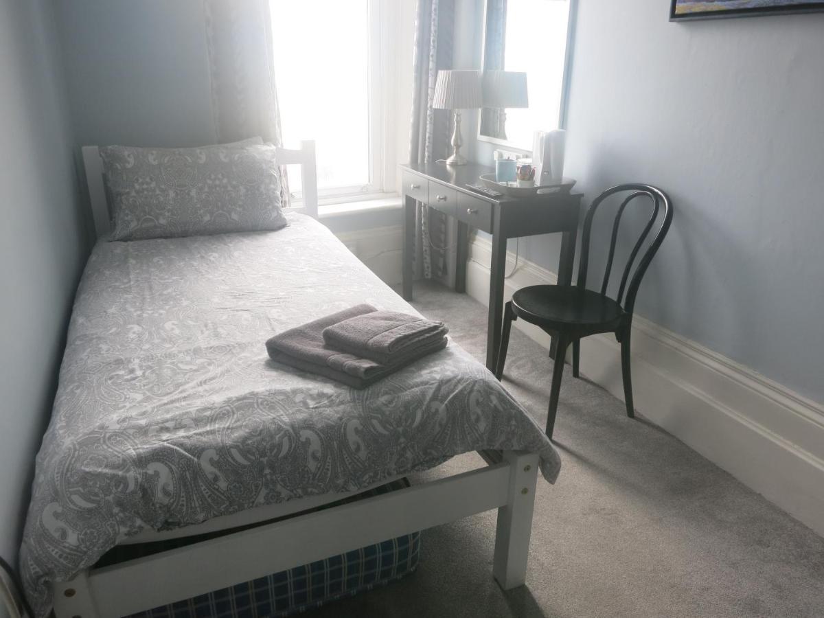 Marine View Guest House Вортінг Екстер'єр фото