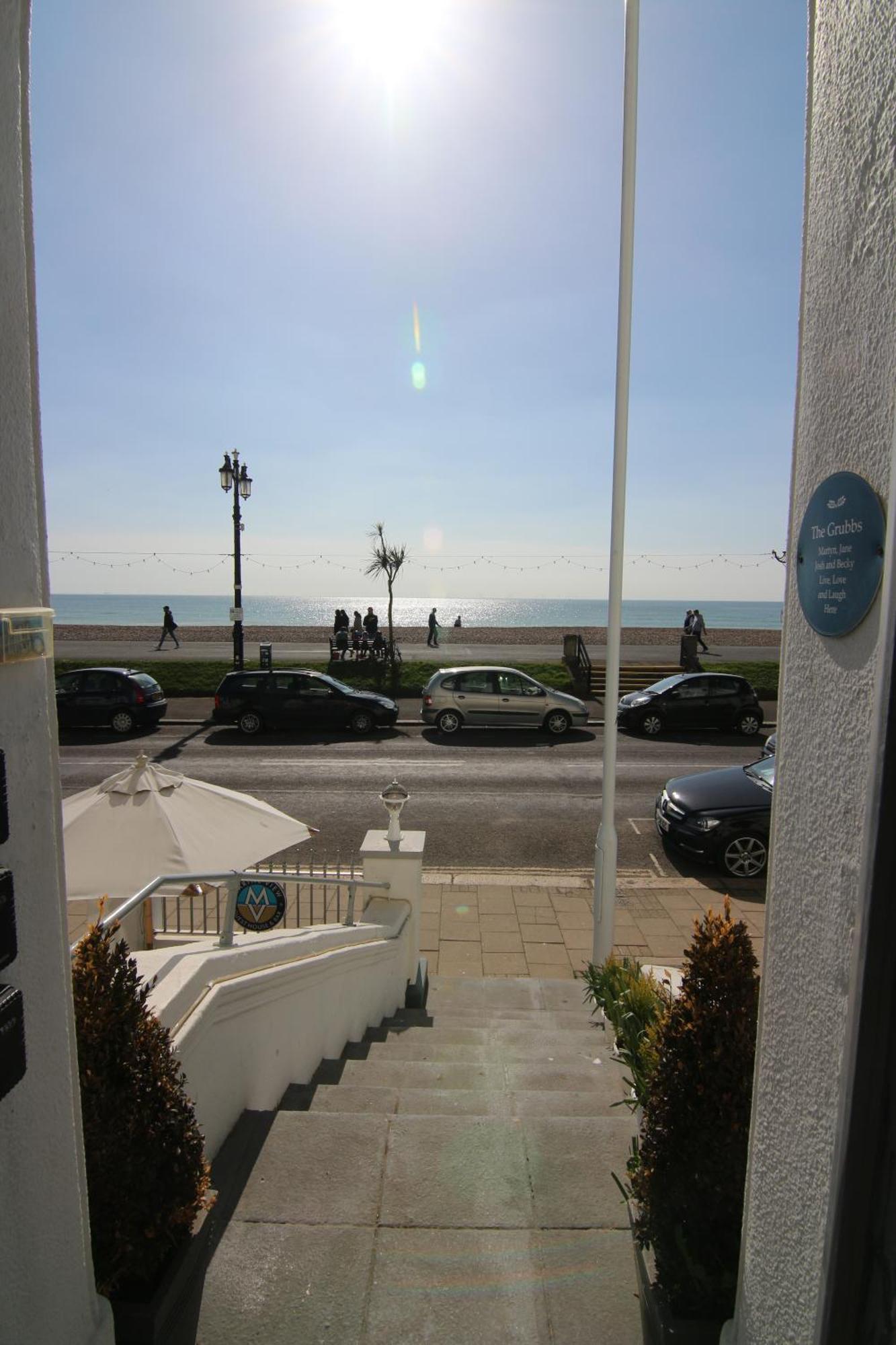Marine View Guest House Вортінг Екстер'єр фото